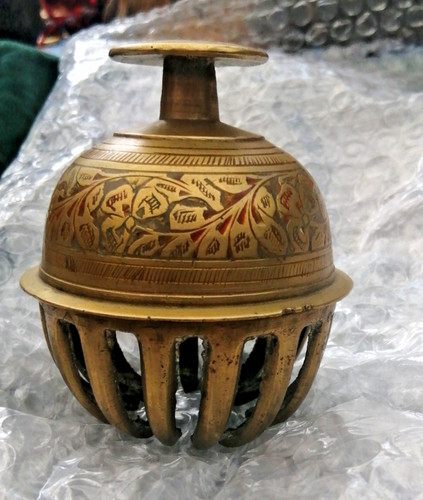 Elephant claw bell with - claw,