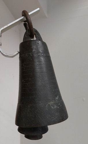 Unusual large vintage metal - large,