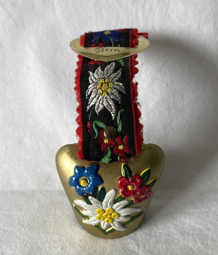 Vintage metal cow bell - vintage, bern