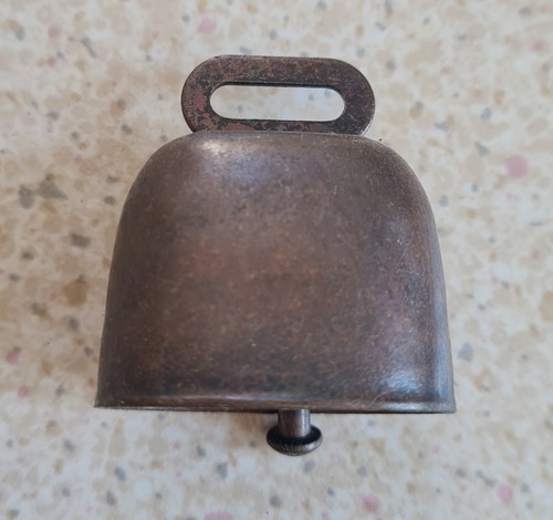 Antique style metal cow - style,